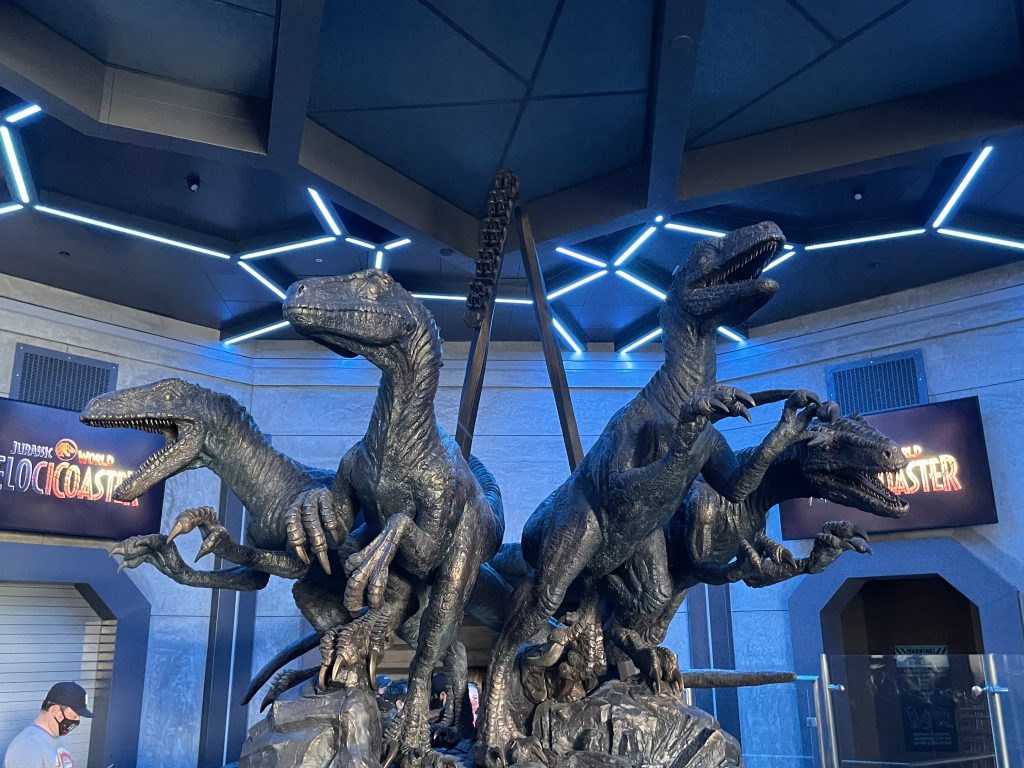 Video Jurassic World Velocicoaster Full Queue And First Impressions Passholder Previews 