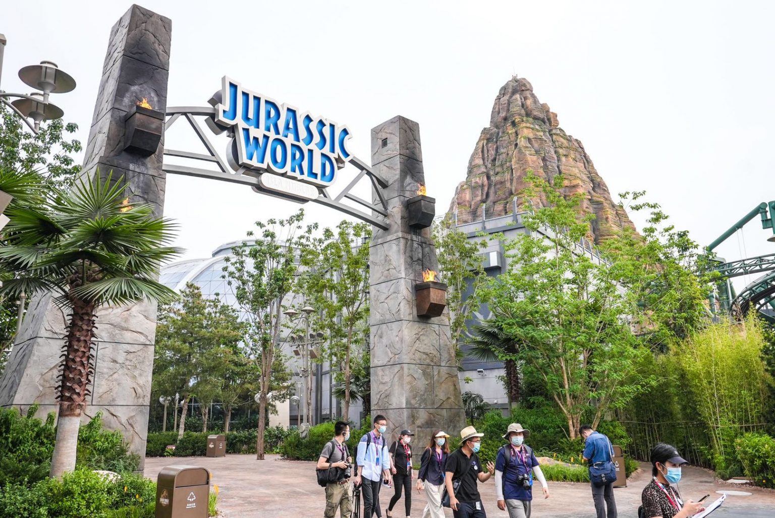 Jurassic World Adventure Ride Was Originally Planned As A Gyrosphere Attraction Orlando Parkstop 9626