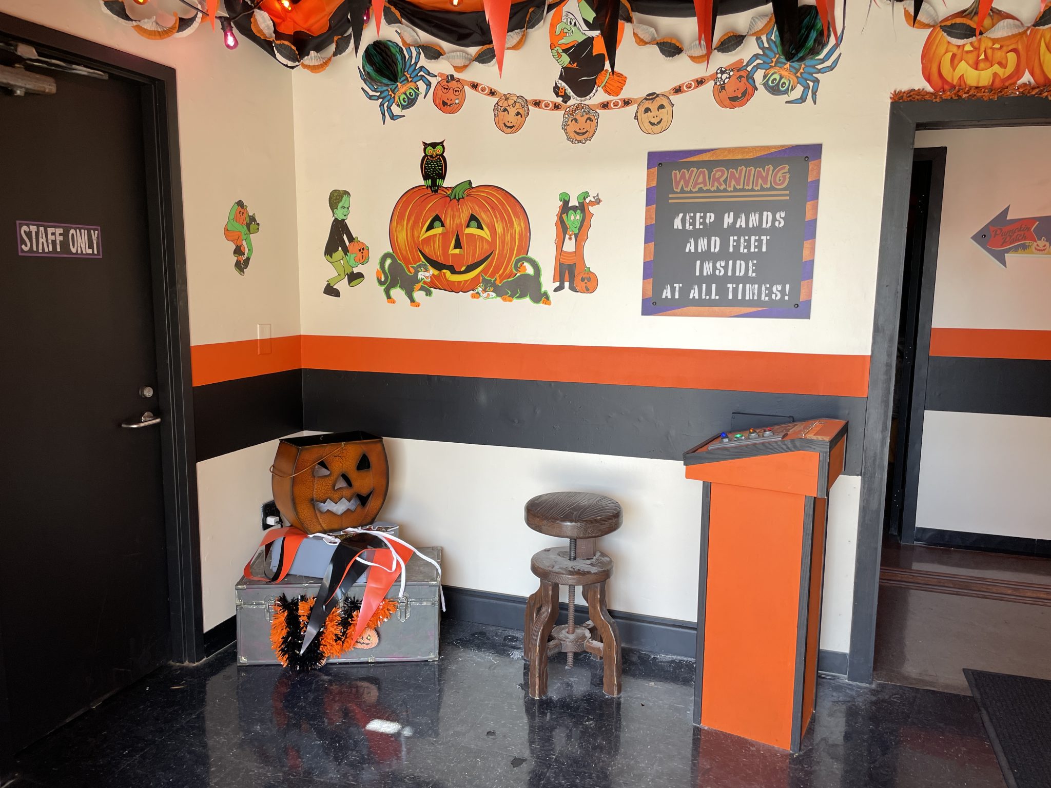 Halloween Horror Nights Tribute Store 2022 Now Open Full Tour